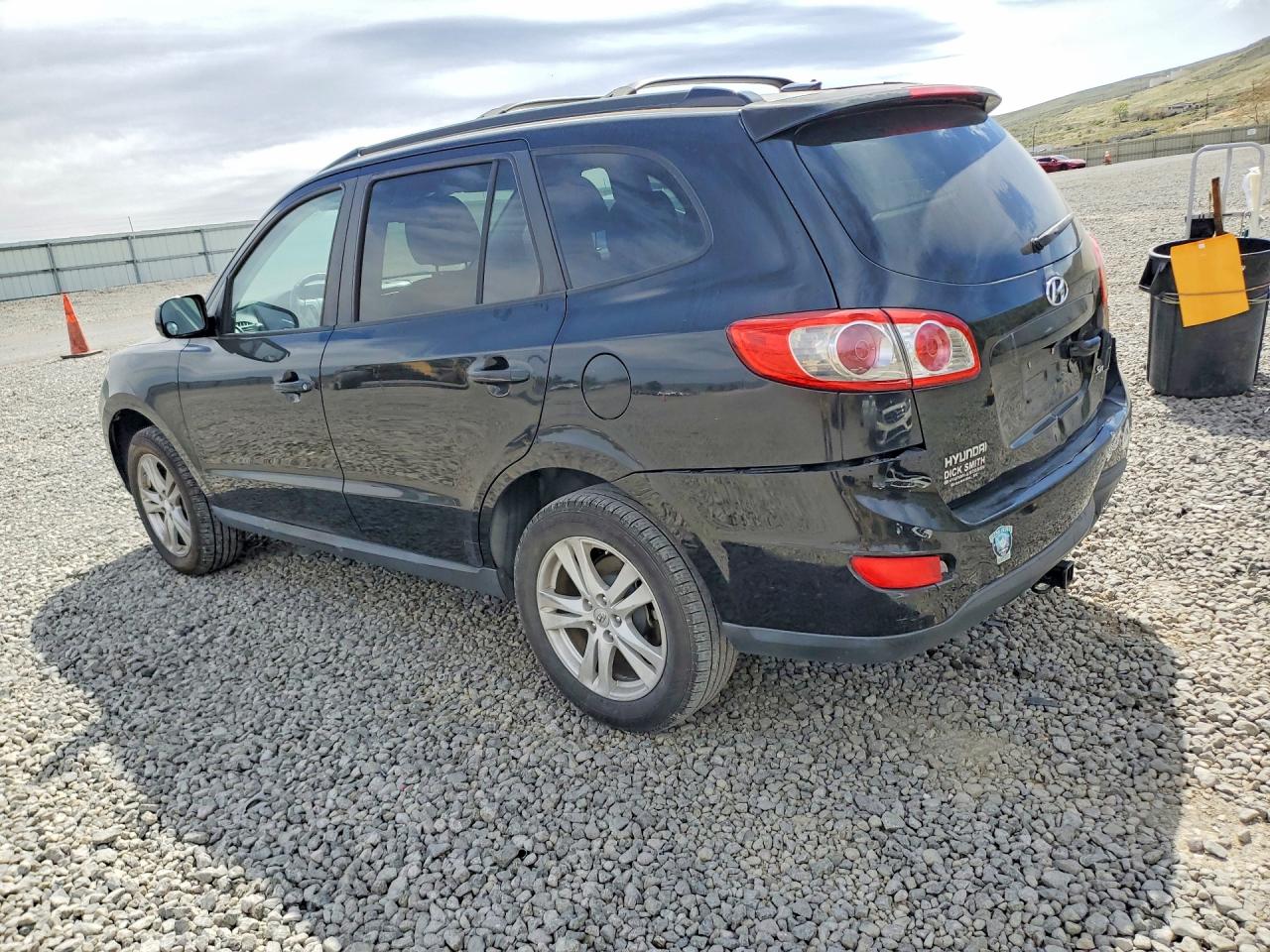 2010 HYUNDAI SANTA FE photo 3