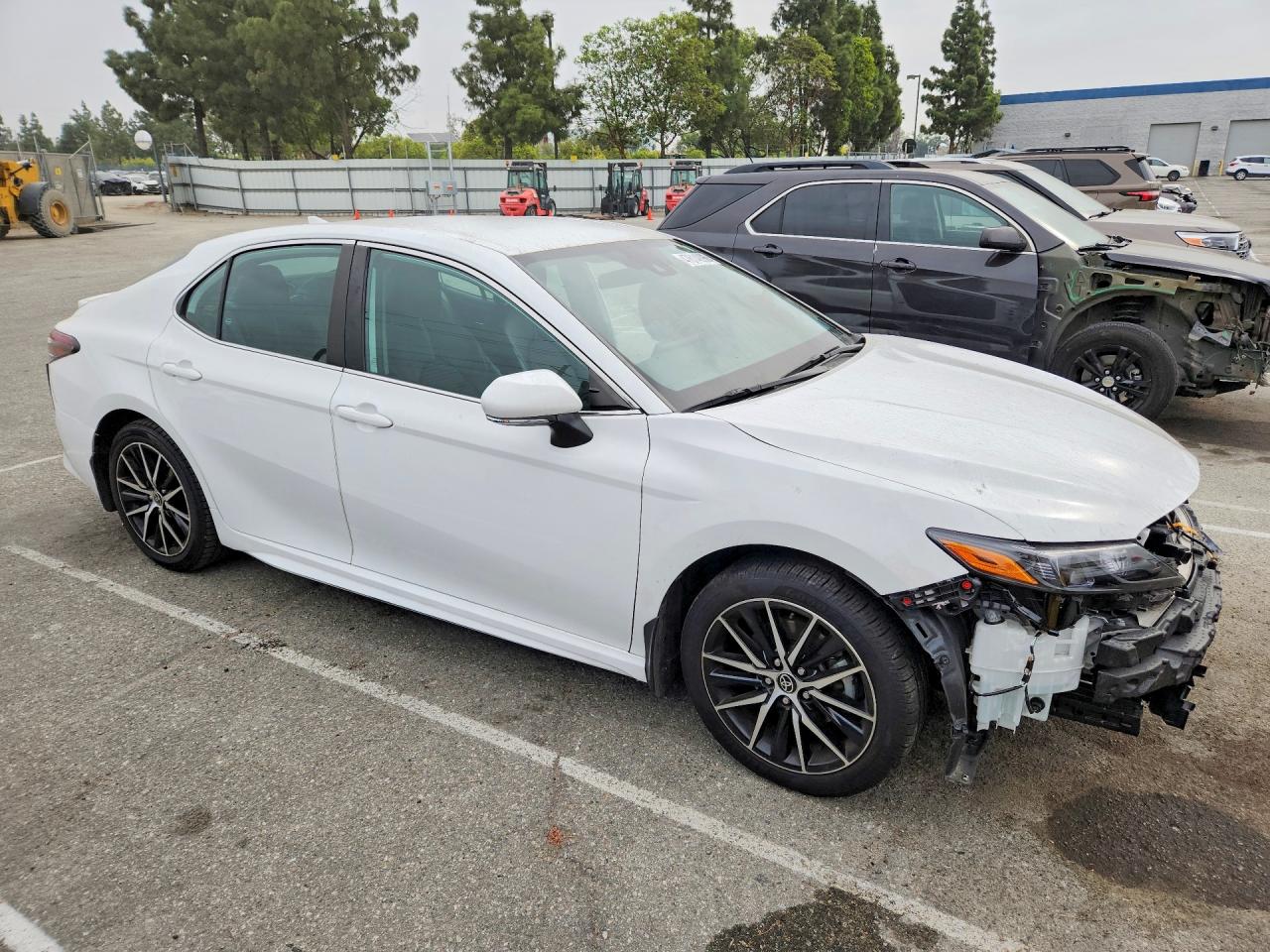 2022 TOYOTA CAMRY SE photo 10