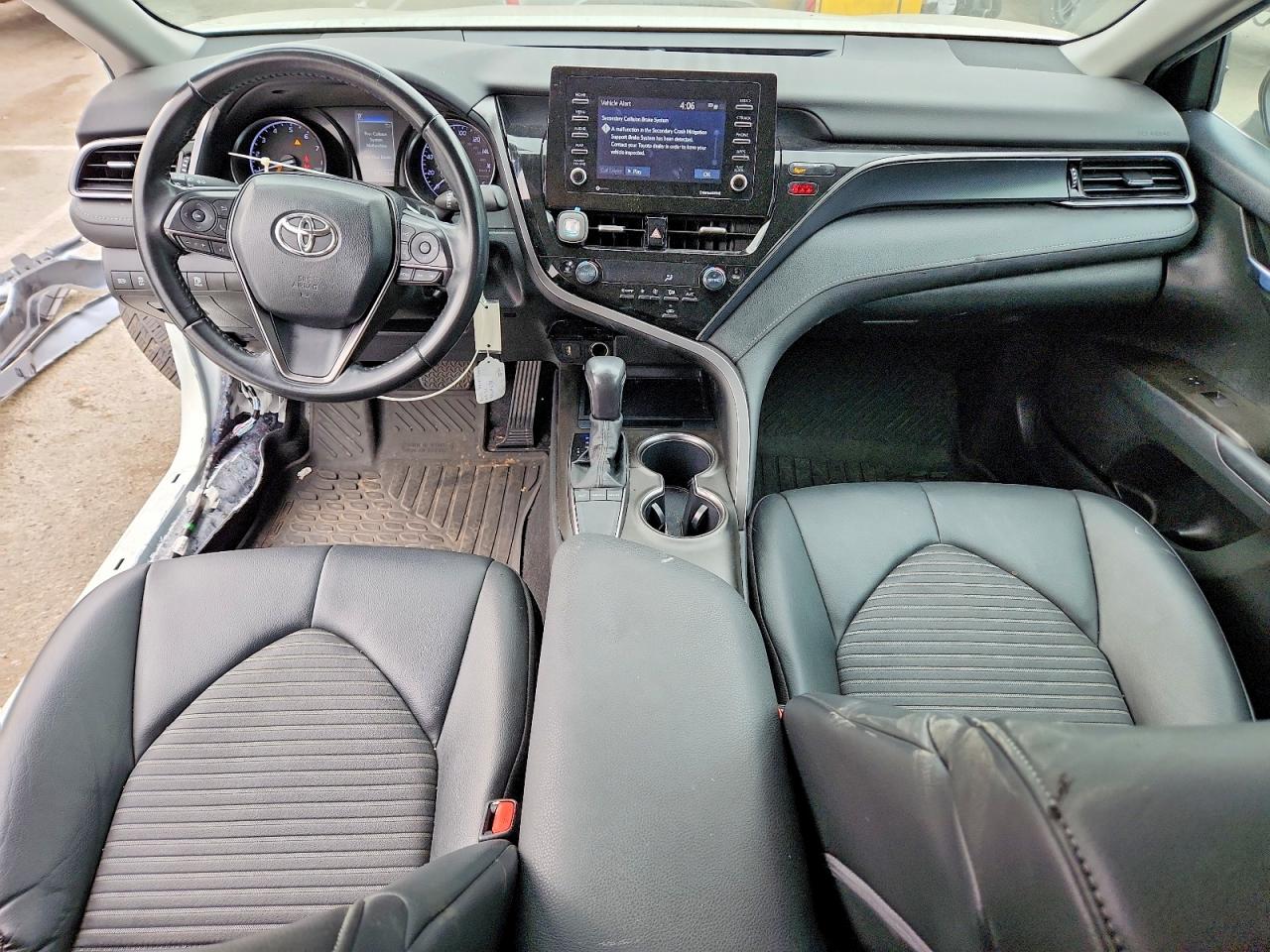 2022 TOYOTA CAMRY SE photo 22