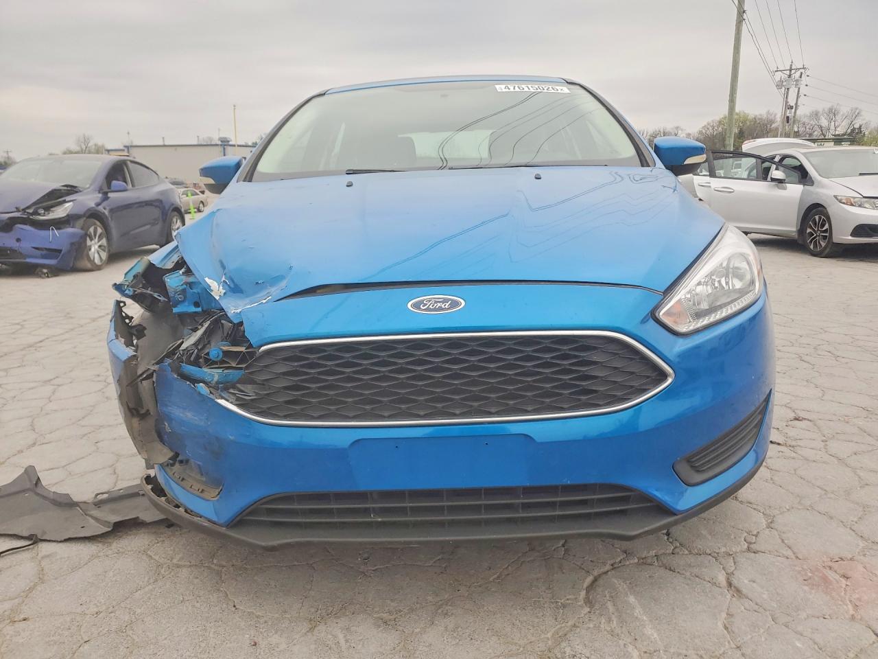 2017 FORD FOCUS SE photo 13