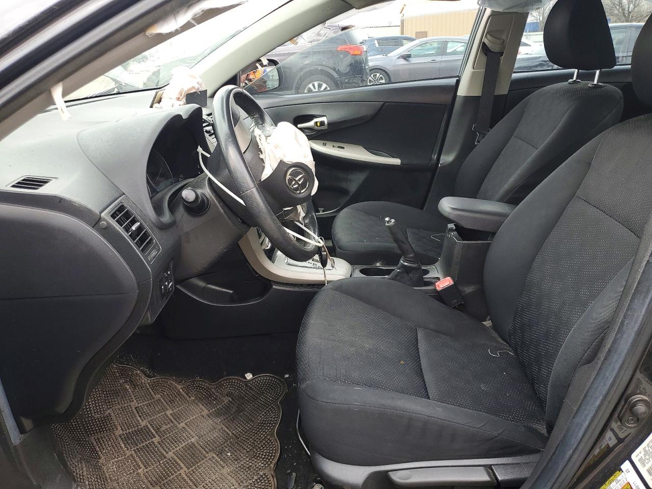 2010 TOYOTA COROLLA S photo 13