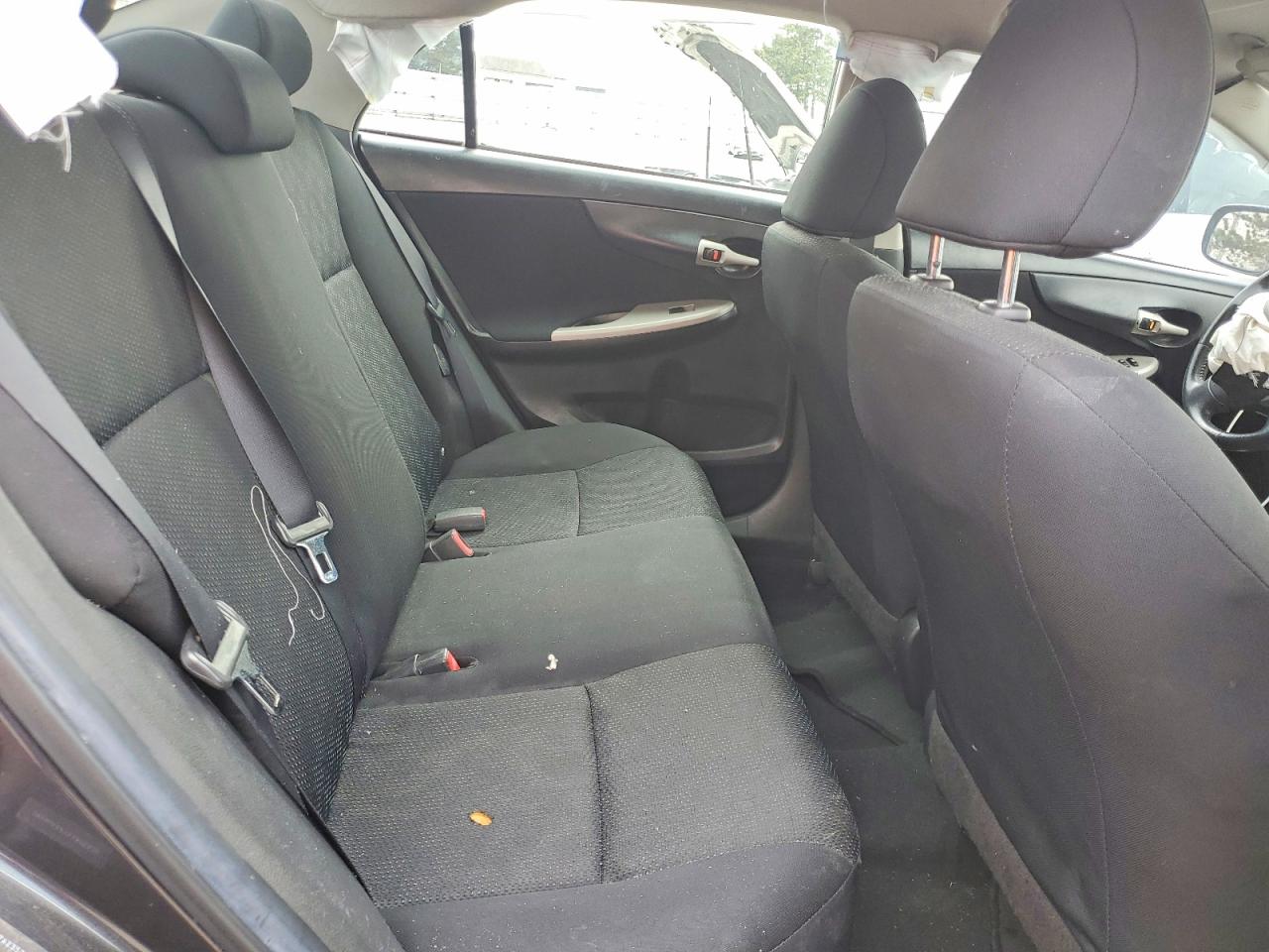 2010 TOYOTA COROLLA S photo 19