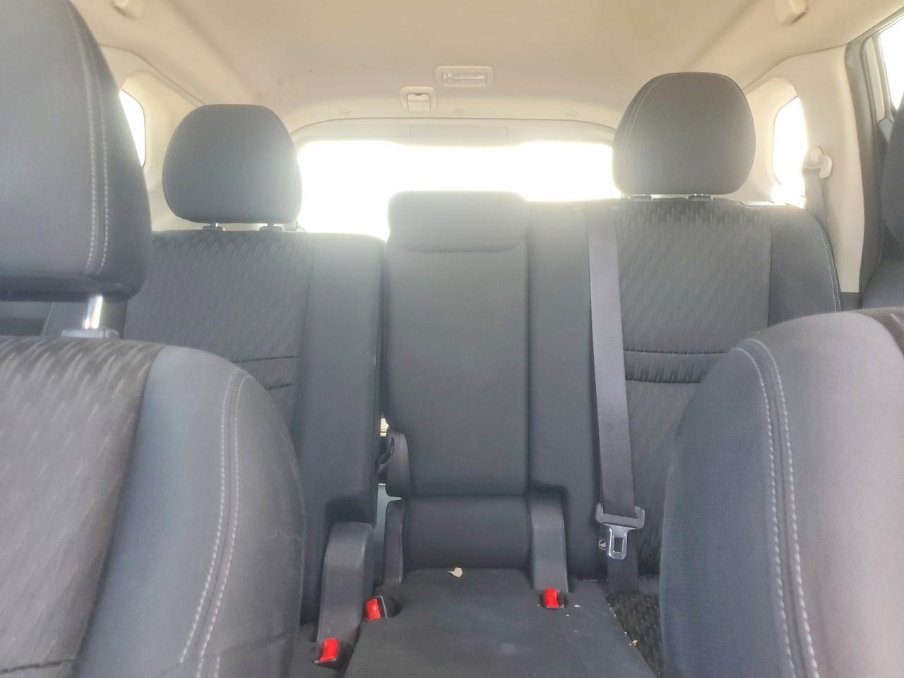 2019 NISSAN ROGUE SV photo 28