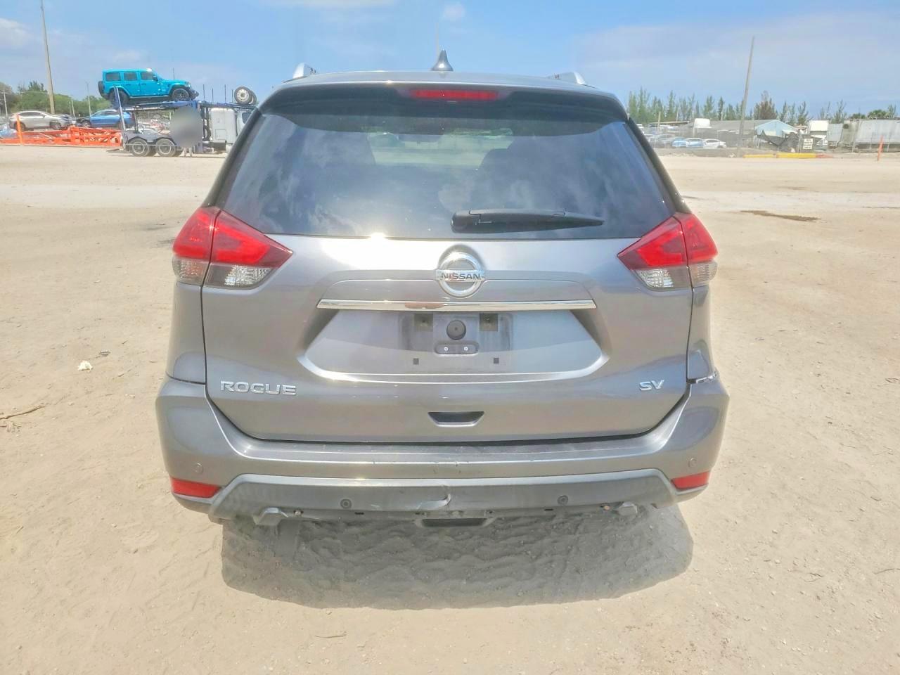2019 NISSAN ROGUE SV photo 16