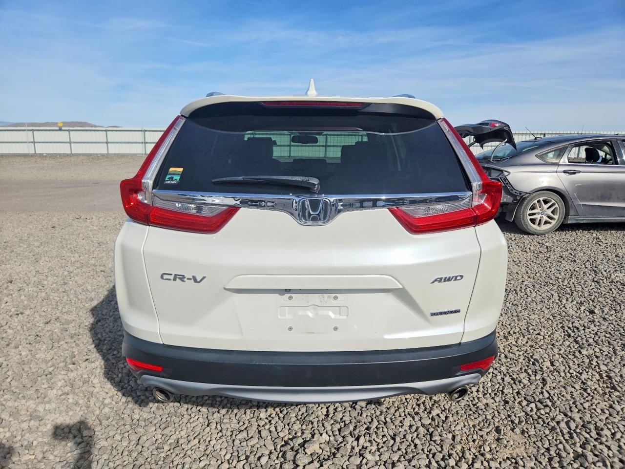 2017 HONDA CR-V TOURING photo 6