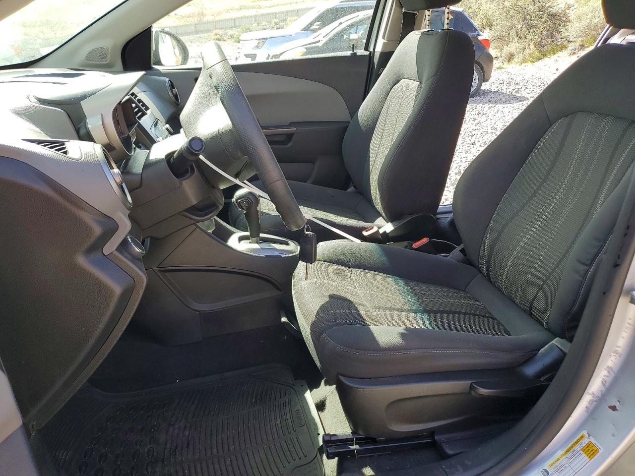 2014 CHEVROLET SONIC LT photo 7