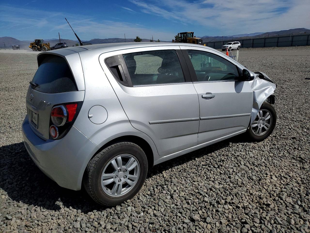 2014 CHEVROLET SONIC LT photo 3