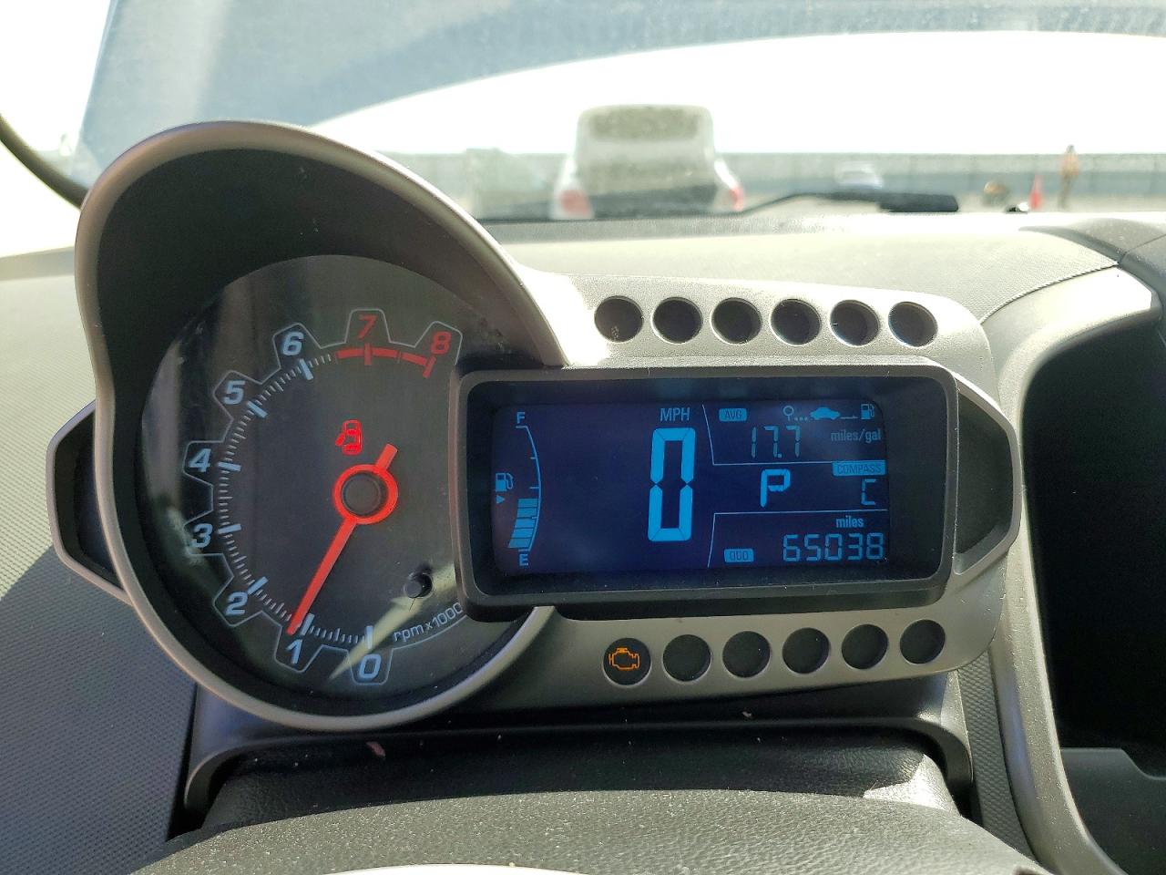 2014 CHEVROLET SONIC LT photo 9