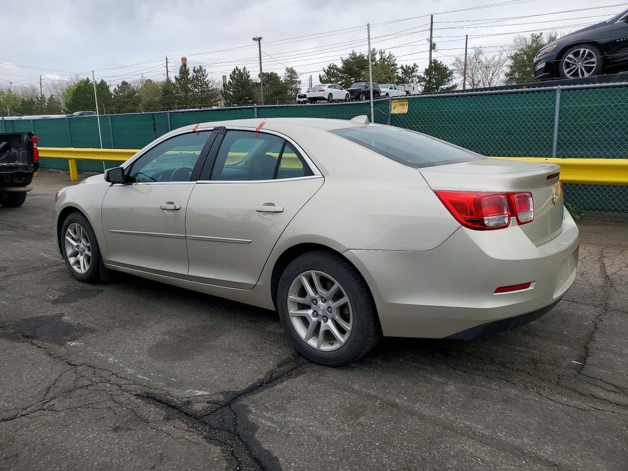 2014 CHEVROLET MALIBU 1LT photo 3