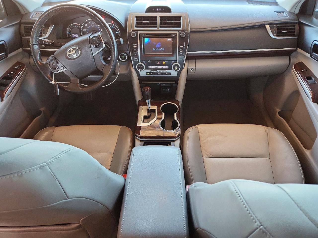 2012 TOYOTA CAMRY XLE V6 photo 8