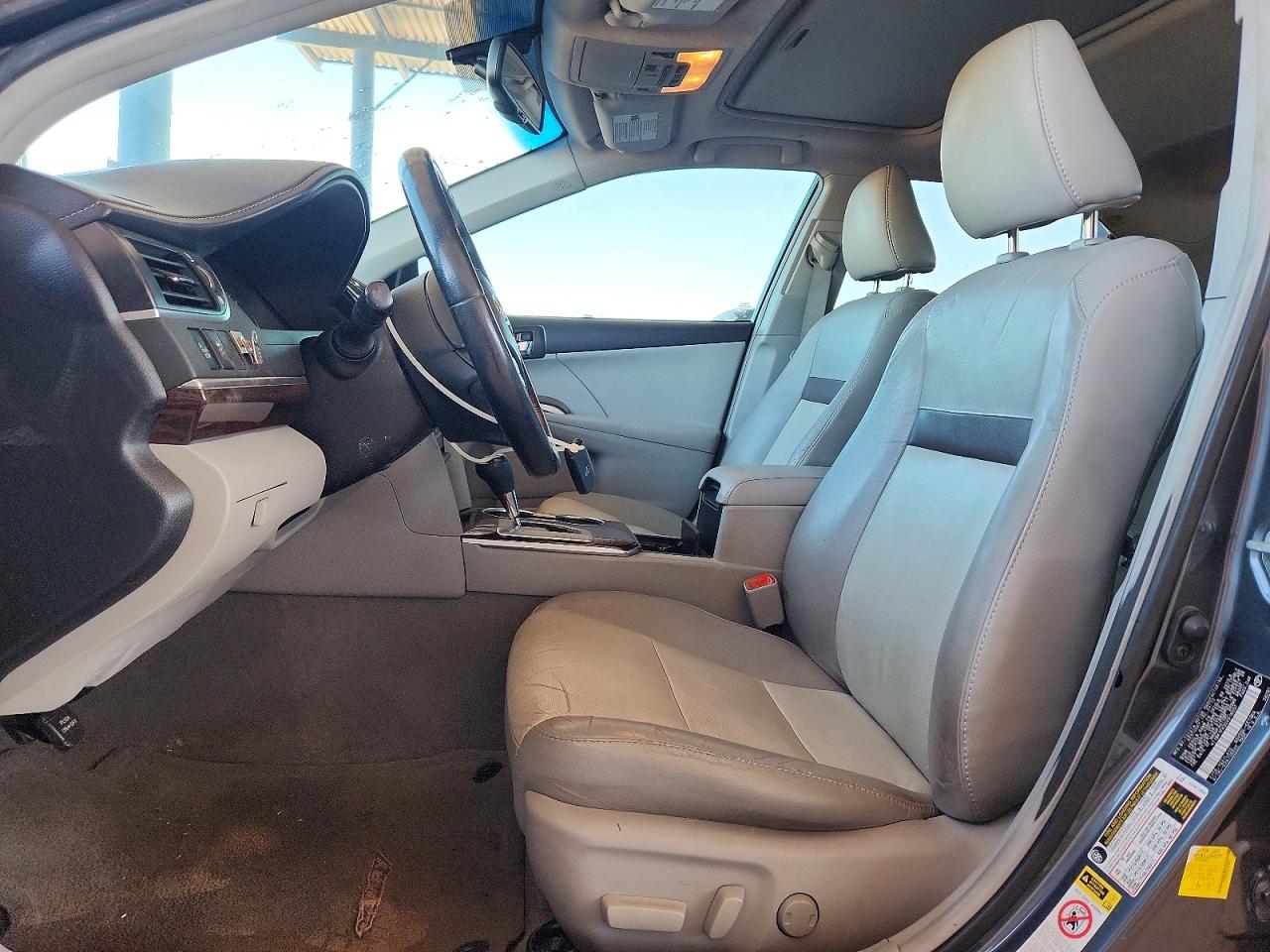 2012 TOYOTA CAMRY XLE V6 photo 7