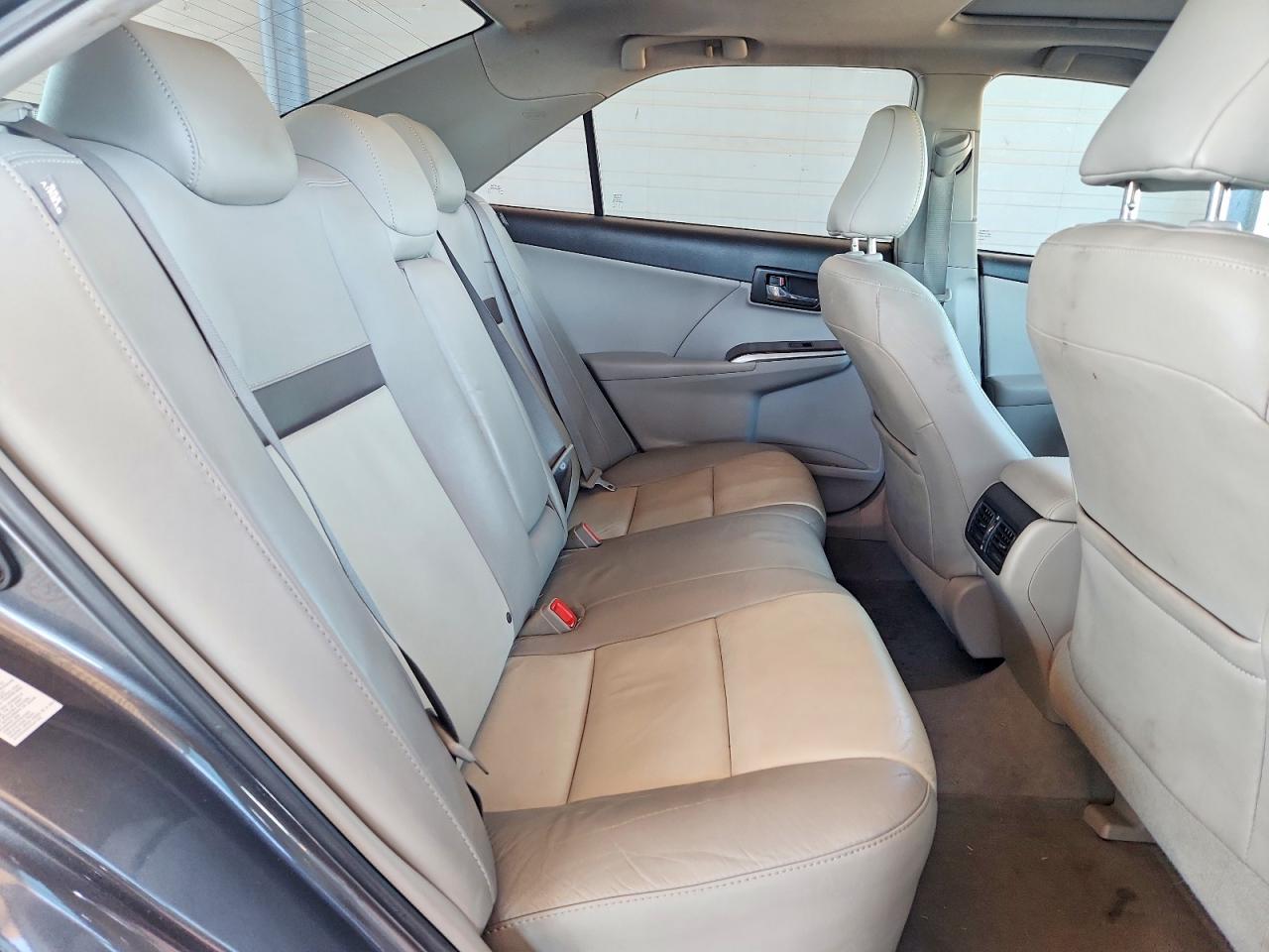 2012 TOYOTA CAMRY XLE V6 photo 10