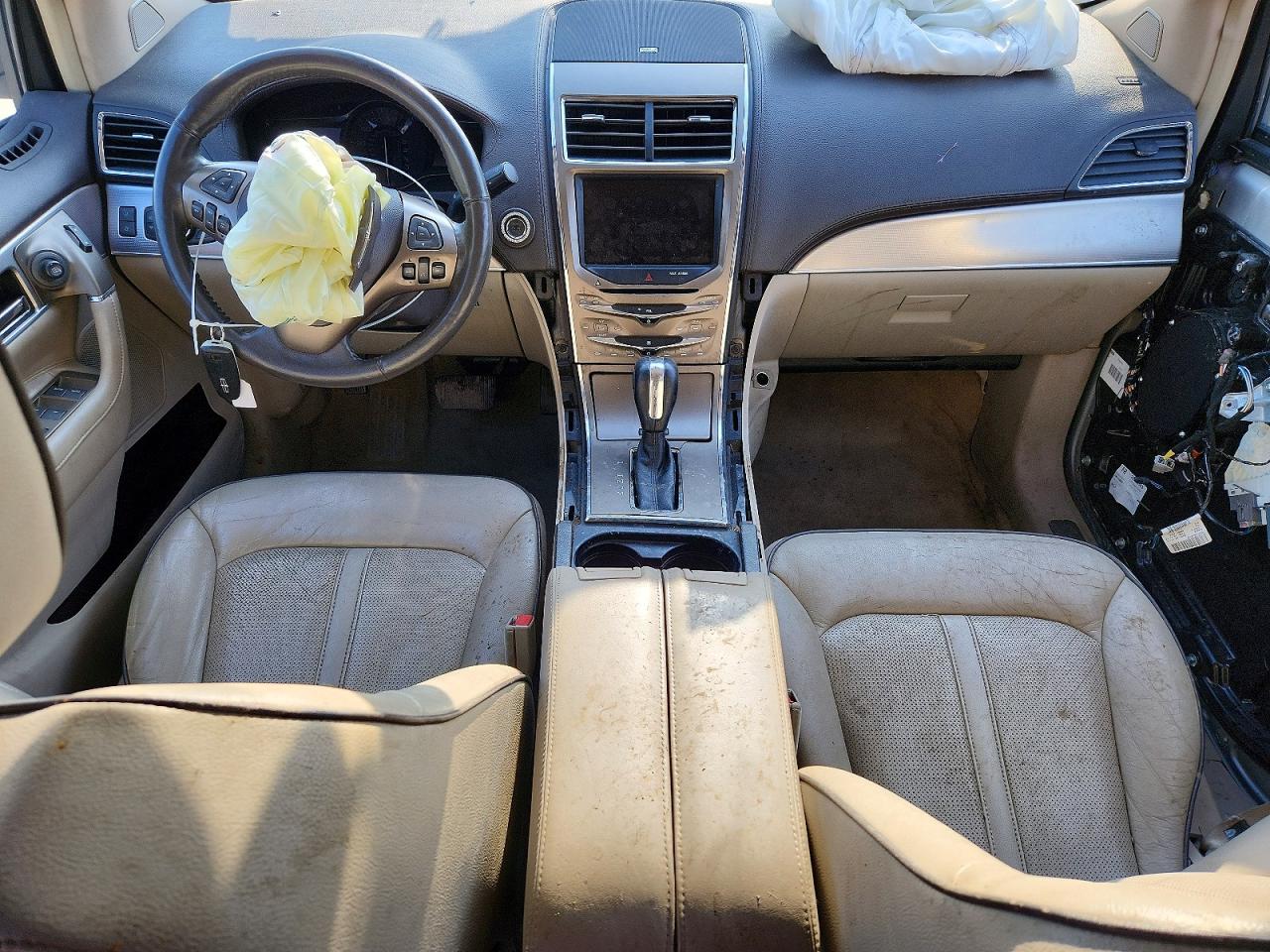 2012 LINCOLN TOWNHOUSE MKX photo 8