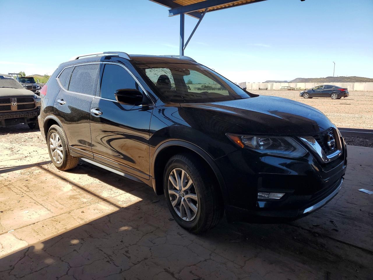 2017 NISSAN ROGUE SV photo 7
