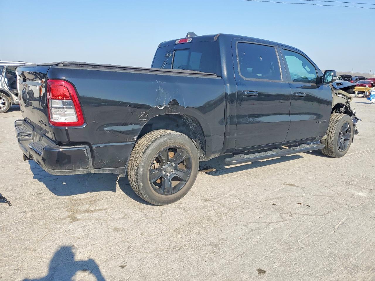 2021 RAM 1500 BIG HORN photo 3