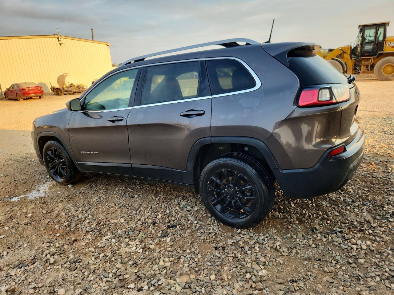 2019 JEEP CHEROKEE LATITUDE PLUS photo 2