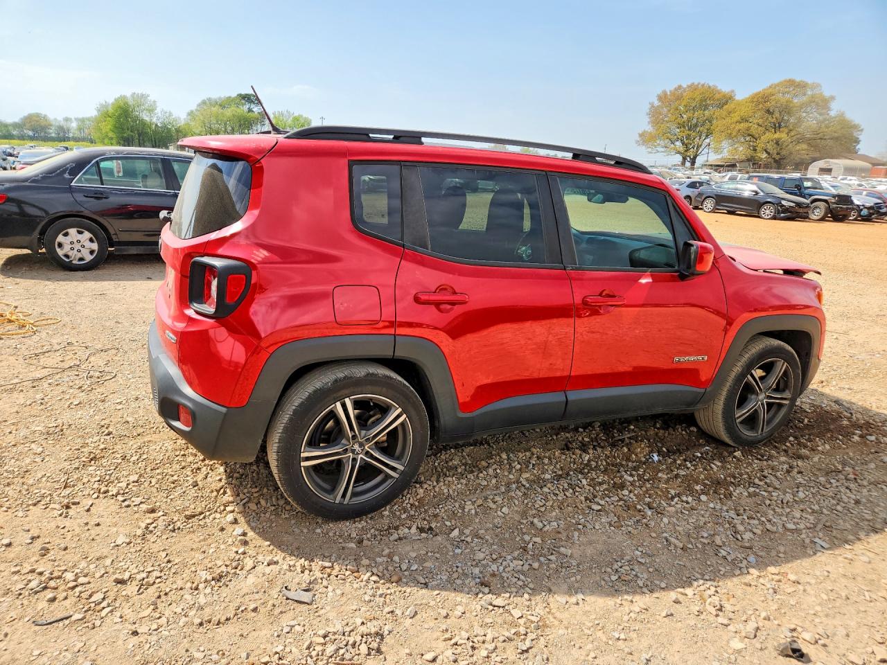 2015 JEEP RENEGADE LATITUDE photo 3