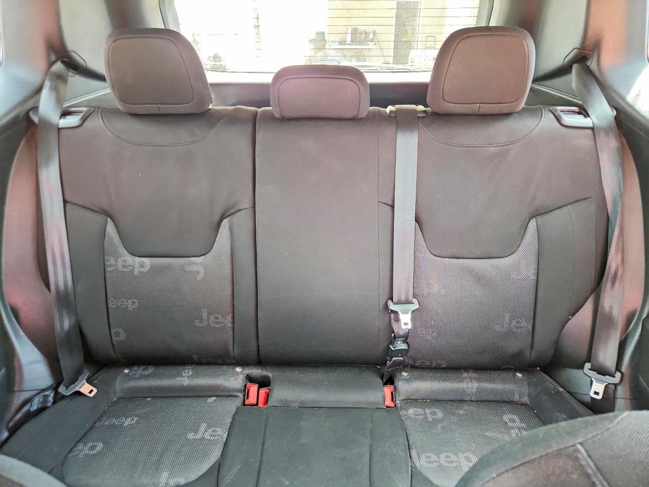 2015 JEEP RENEGADE LATITUDE photo 10