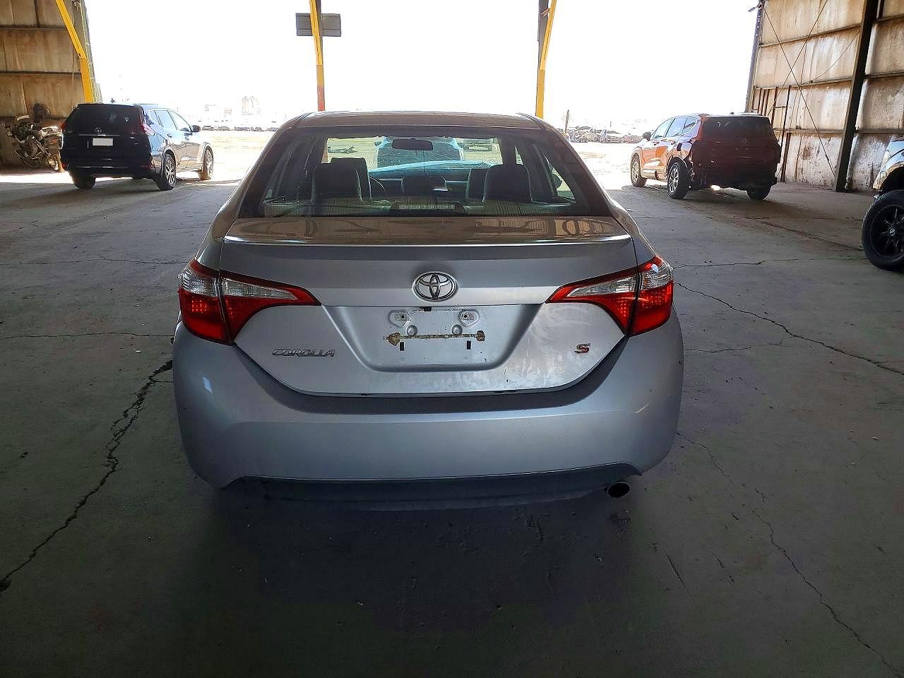 2016 TOYOTA COROLLA S photo 11