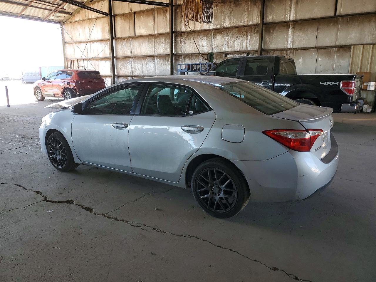 2016 TOYOTA COROLLA S photo 3