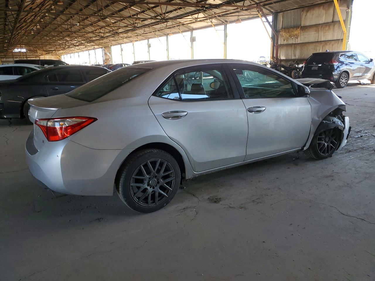 2016 TOYOTA COROLLA S photo 5