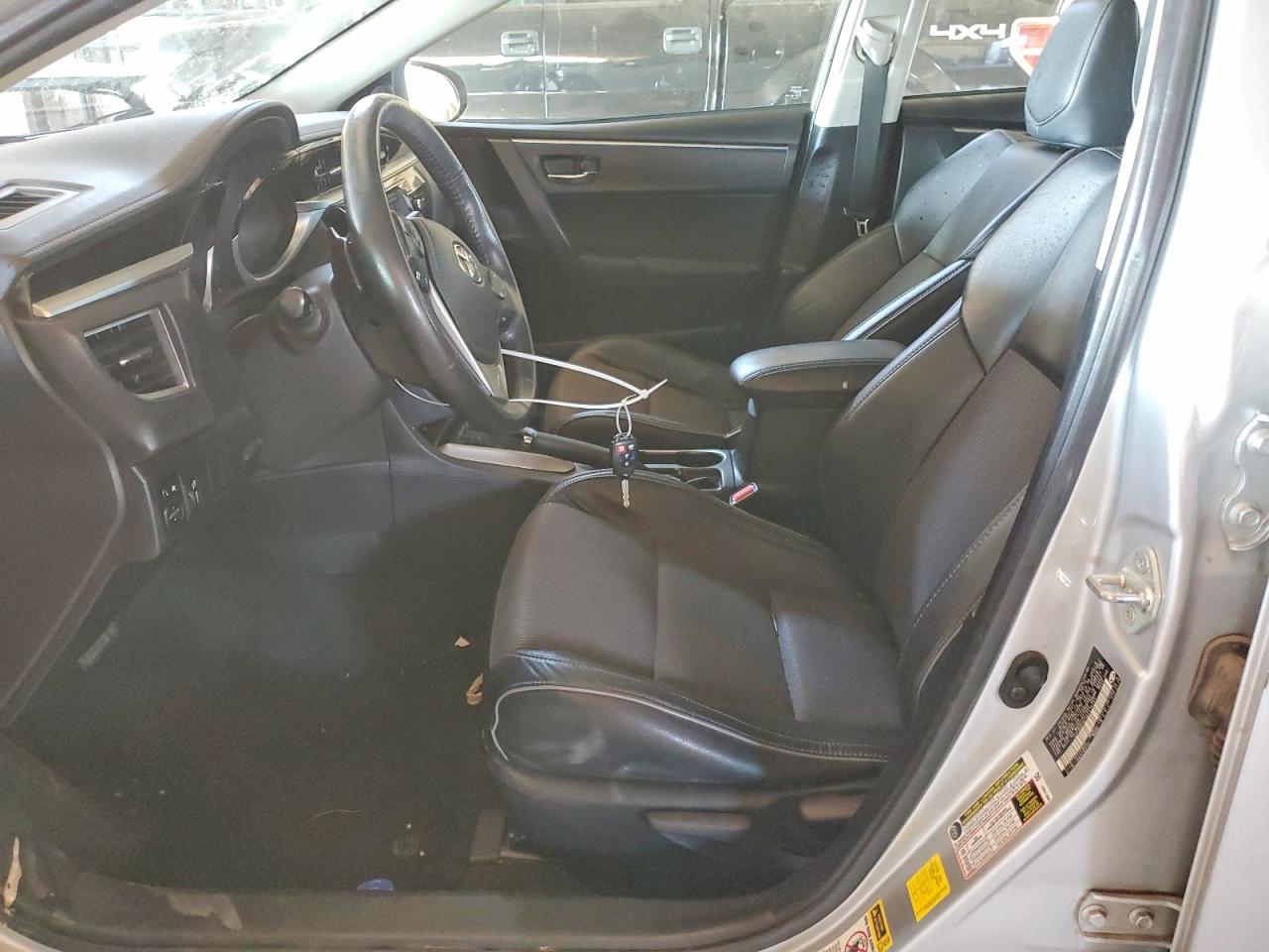 2016 TOYOTA COROLLA S photo 13