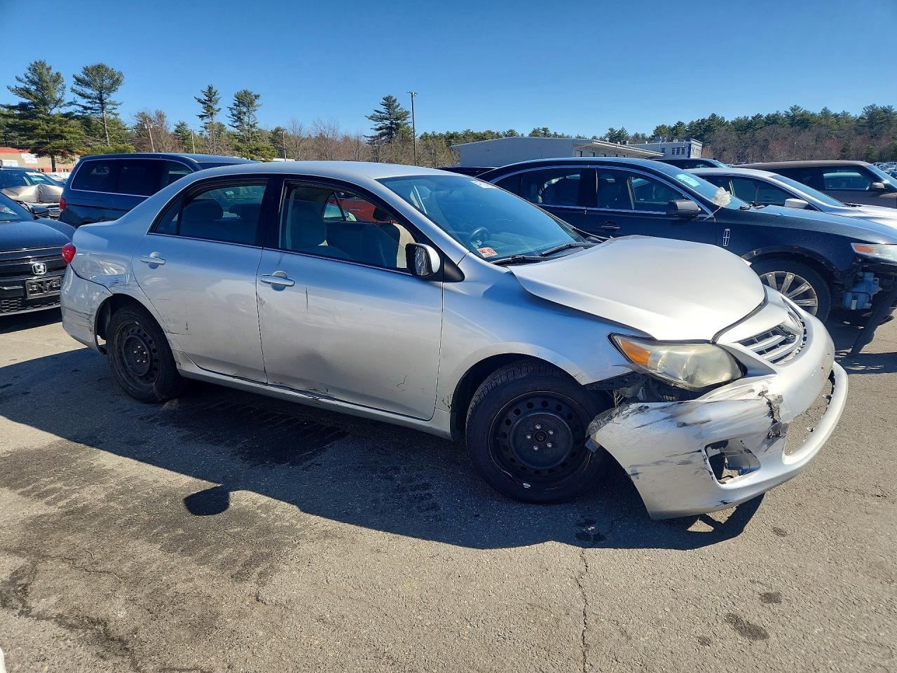 2013 TOYOTA COROLLA LE photo 7