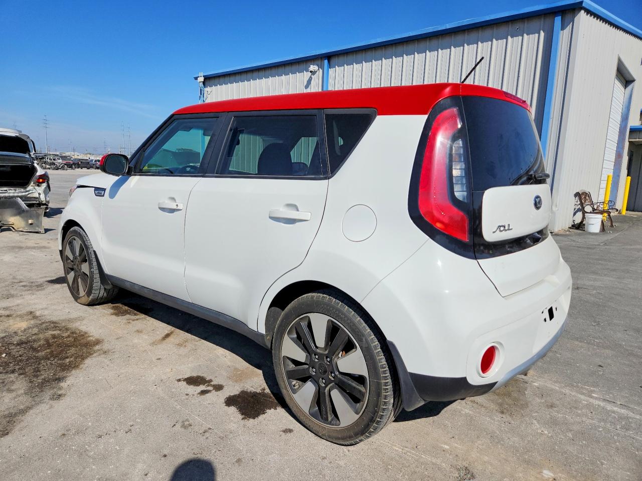 2017 KIA SOUL + photo 4