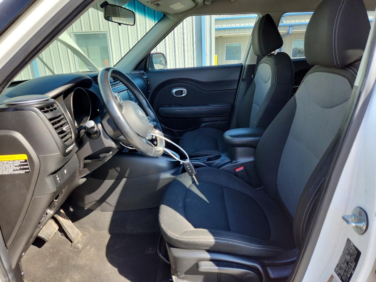 2017 KIA SOUL + photo 19
