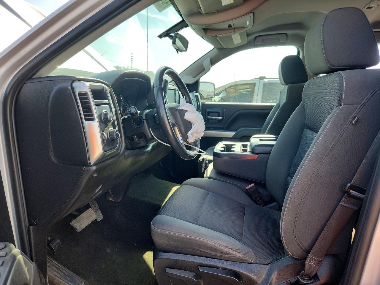 2018 CHEVROLET SILVERADO K1500 LT photo 19