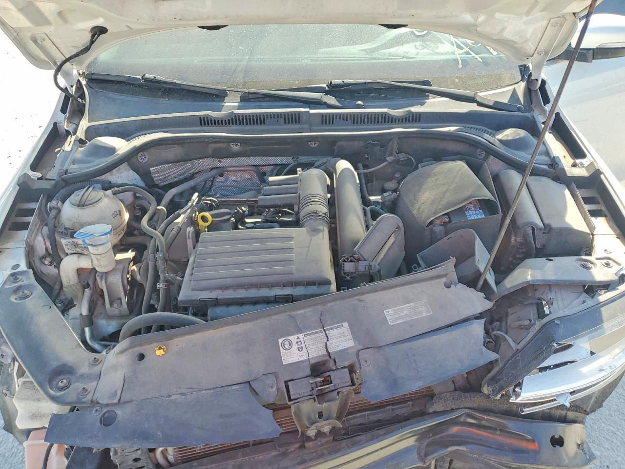 2017 VOLKSWAGEN JETTA SE photo 31
