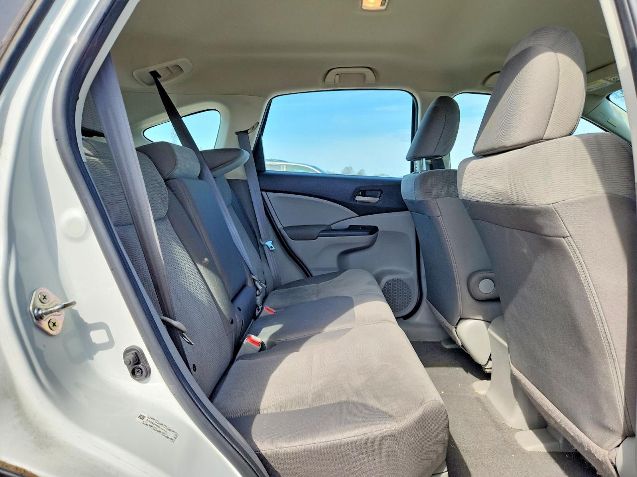 2014 HONDA CR-V LX photo 31