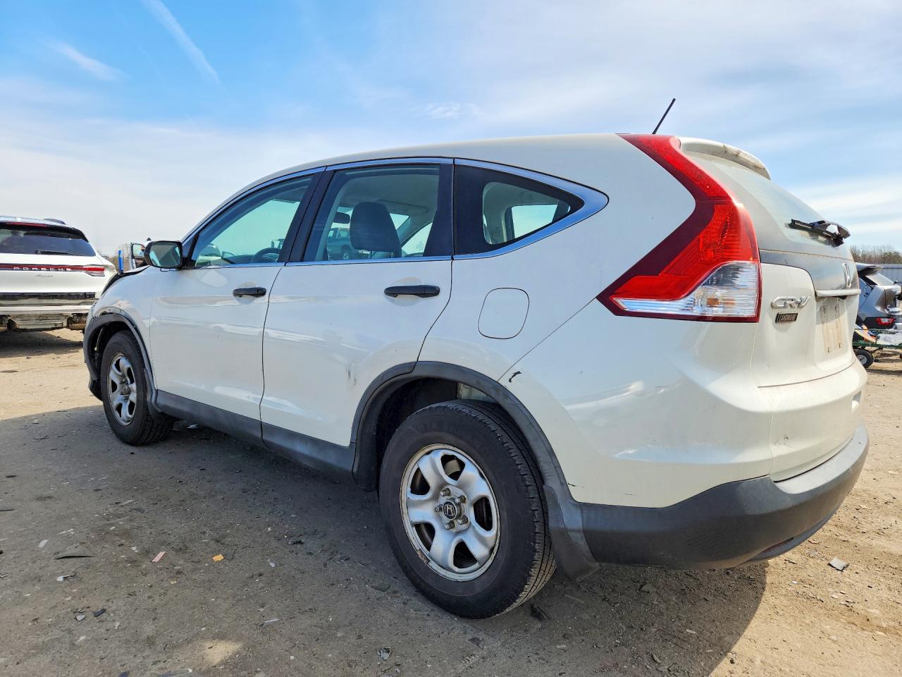 2014 HONDA CR-V LX photo 4