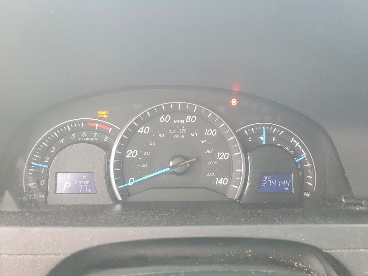 2012 TOYOTA CAMRY LE photo 17