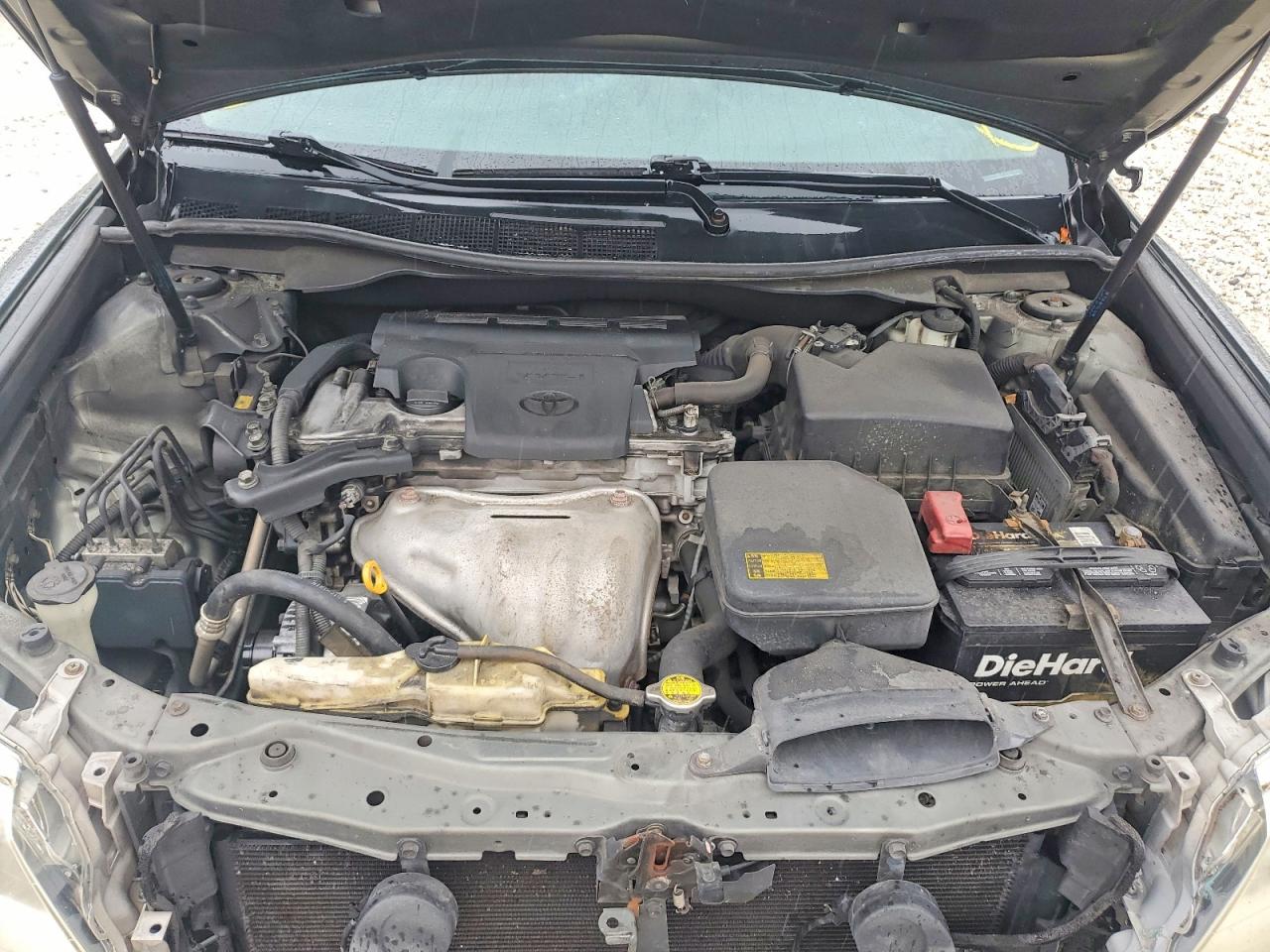 2012 TOYOTA CAMRY LE photo 21