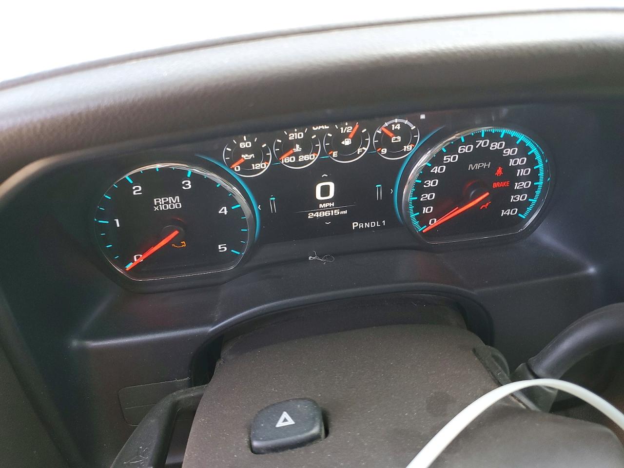 2017 GMC SIERRA K2500 DENALI photo 25