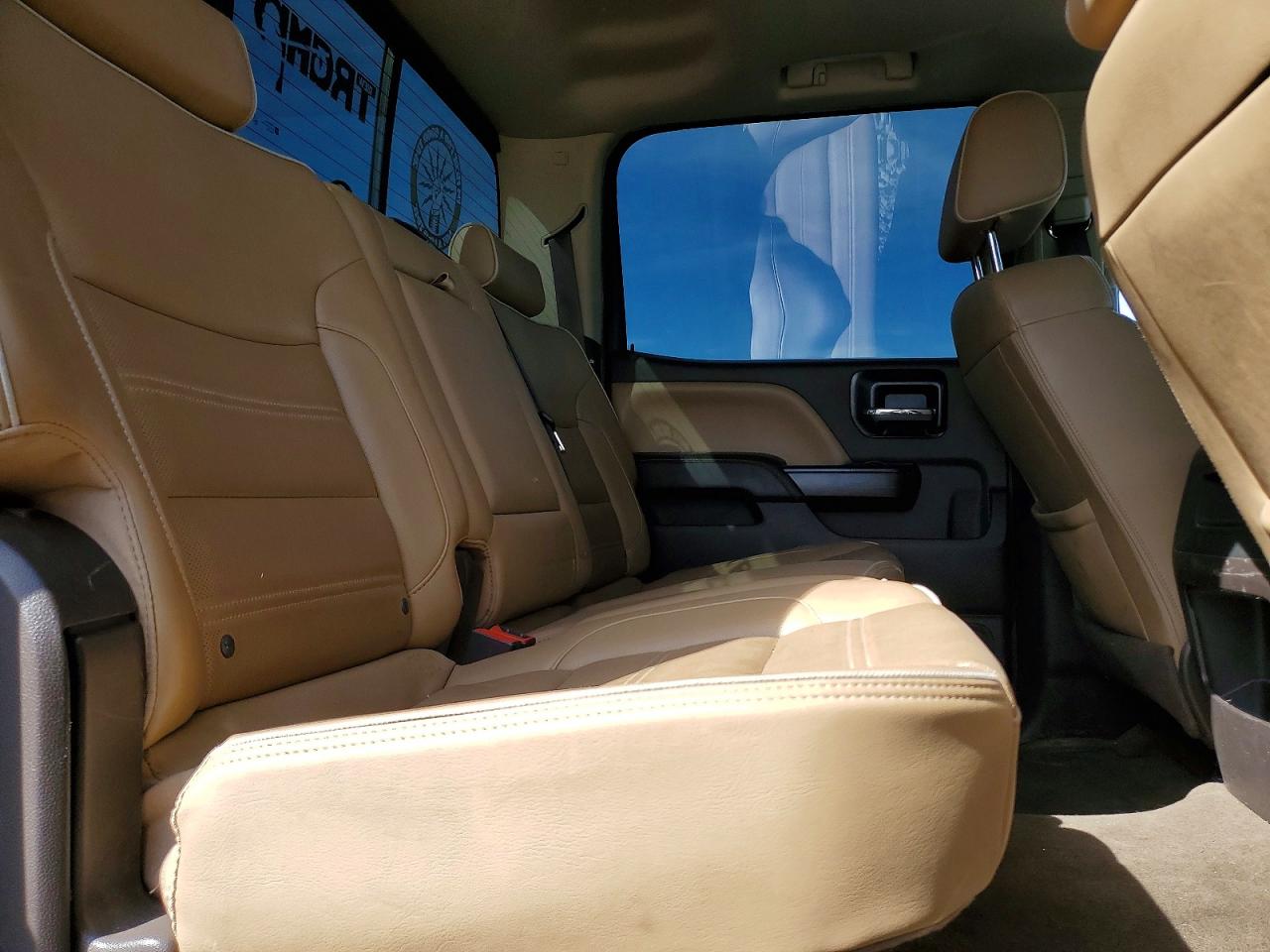 2017 GMC SIERRA K2500 DENALI photo 28
