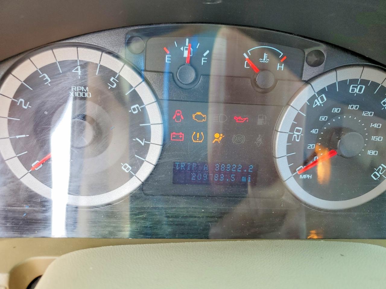 2011 FORD ESCAPE XLT photo 25