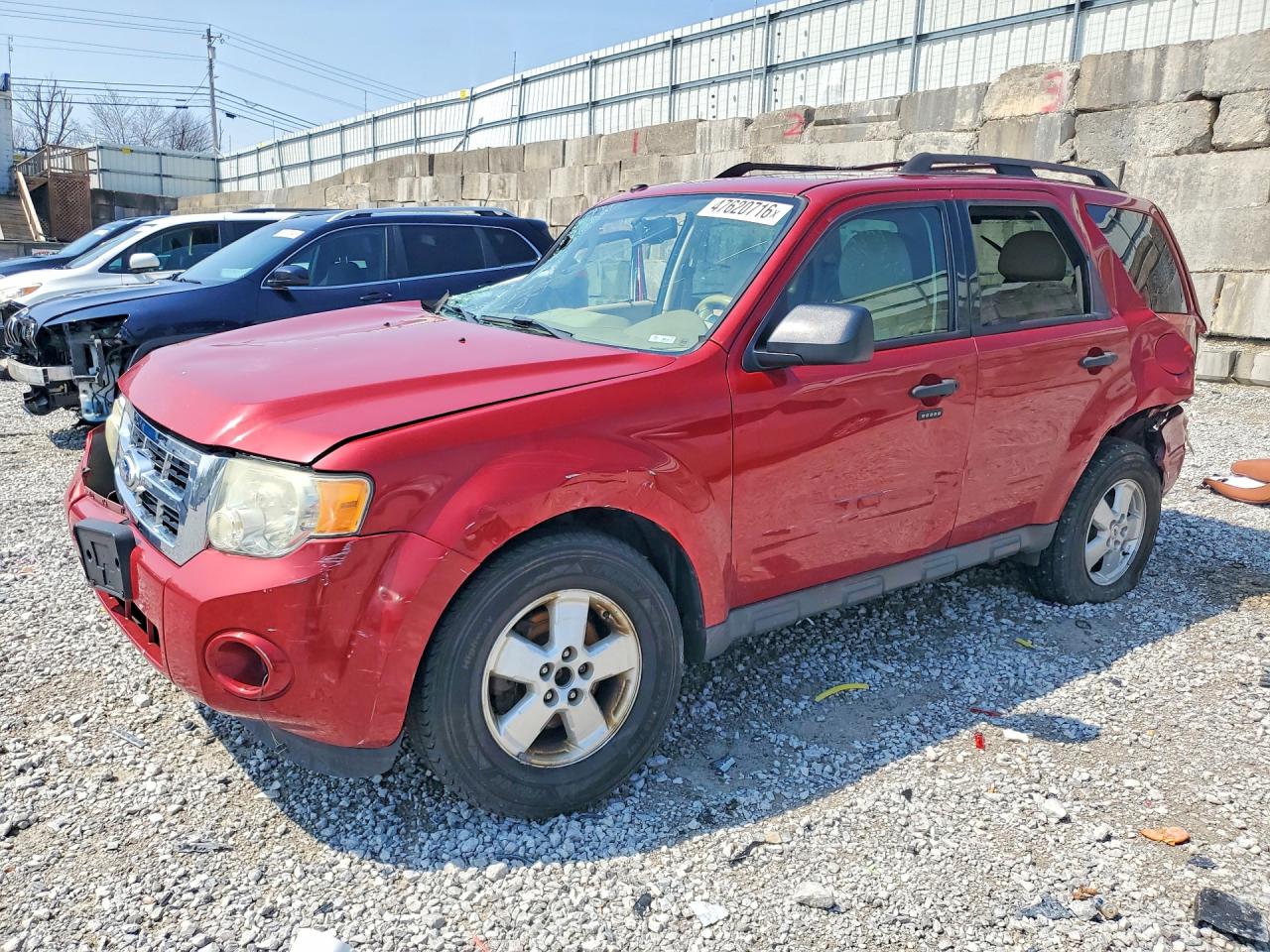 2011 FORD ESCAPE