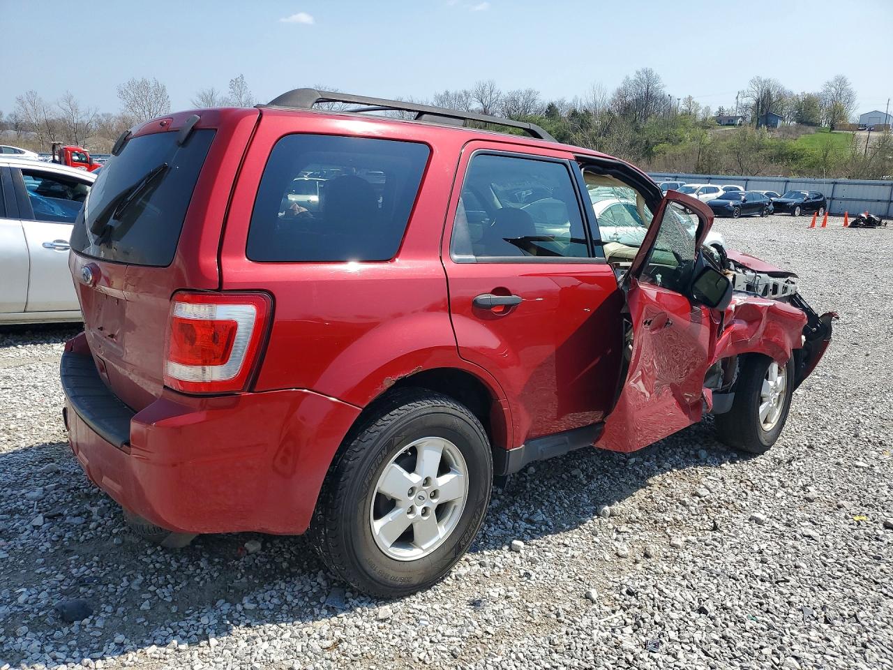 2011 FORD ESCAPE XLT photo 7