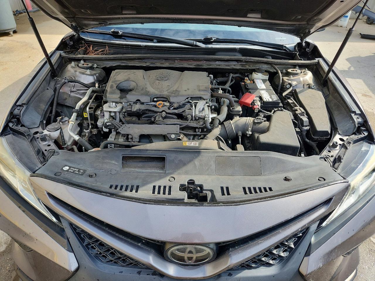 2019 TOYOTA CAMRY SE photo 11
