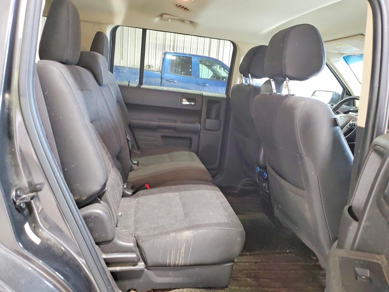 2015 FORD FLEX SE photo 11