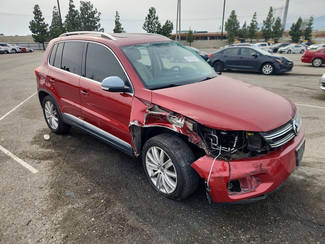2012 VOLKSWAGEN TIGUAN S photo 7
