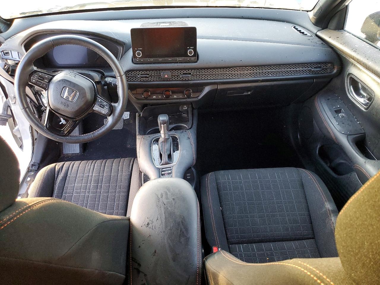 2024 HONDA HR-V SPORT photo 8