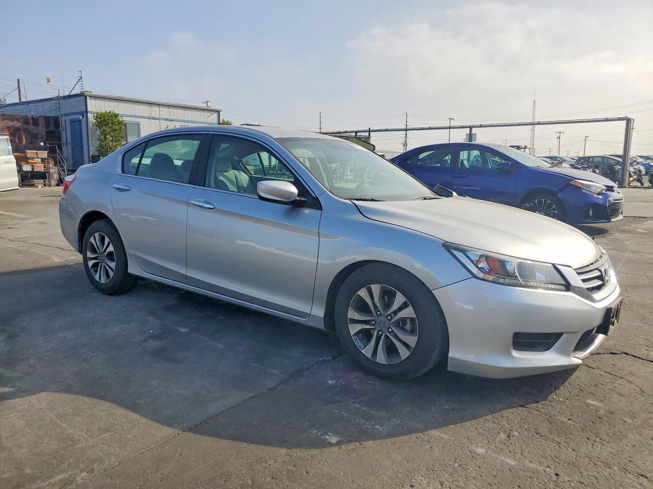 2013 HONDA ACCORD LX photo 7