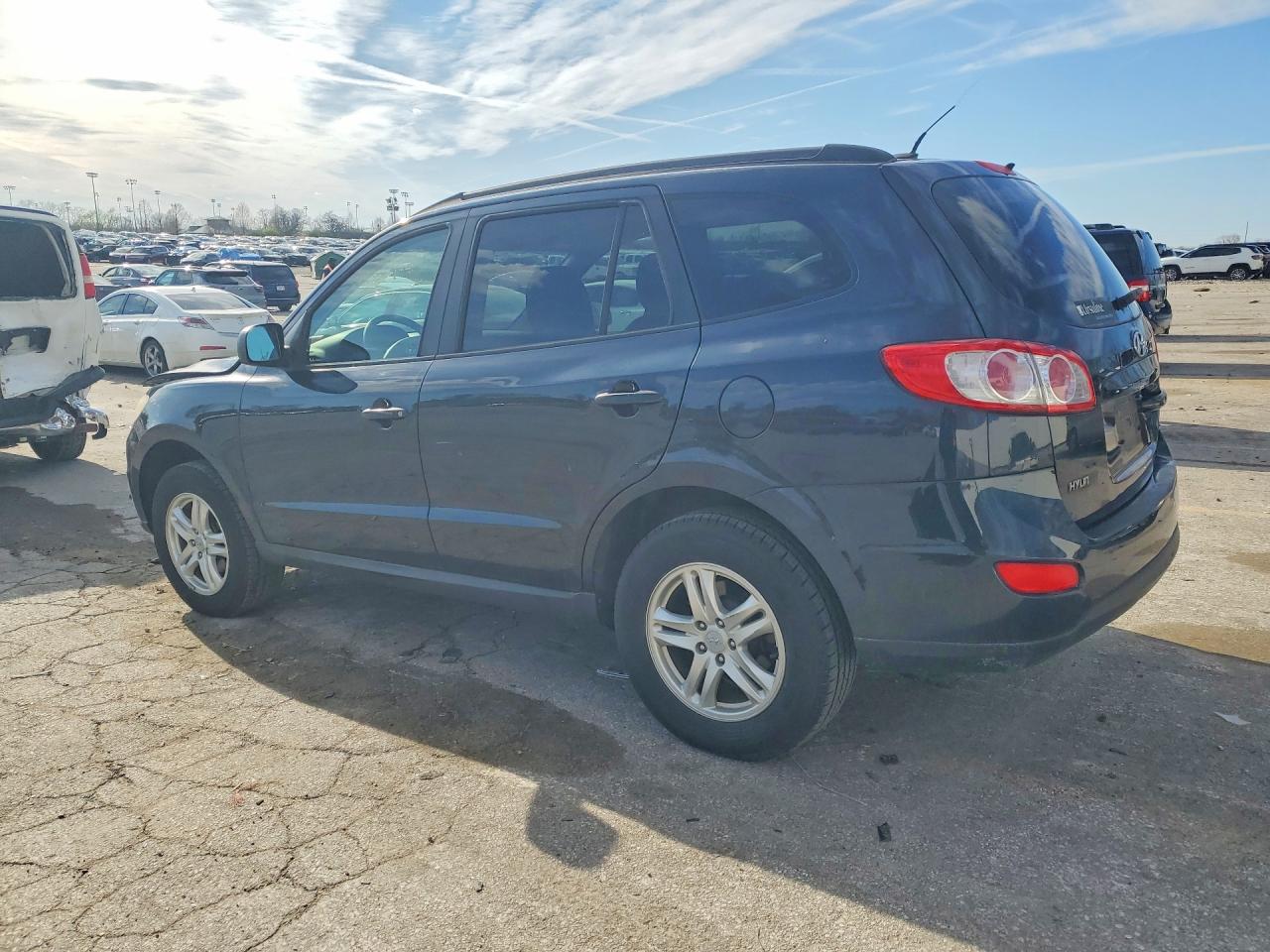 2011 HYUNDAI SANTA FE GLS photo 2