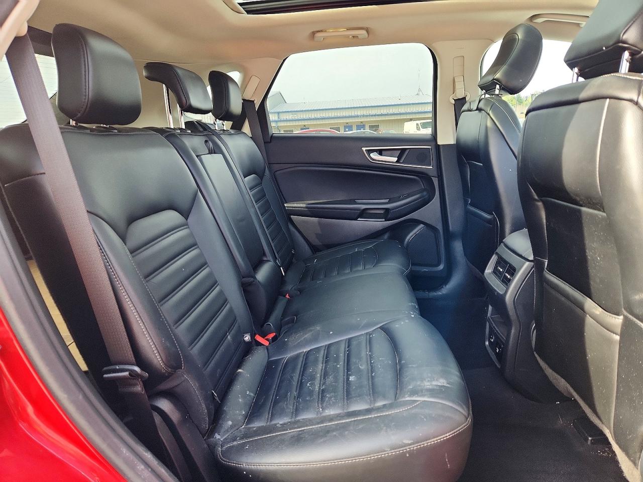 2021 FORD EDGE SEL photo 31