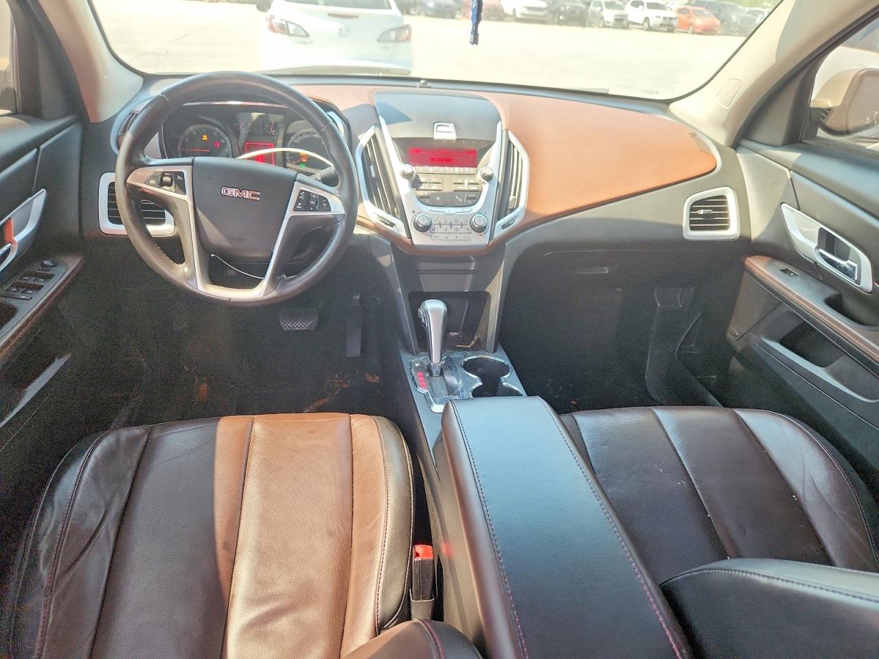 2011 GMC TERRAIN SLT photo 8