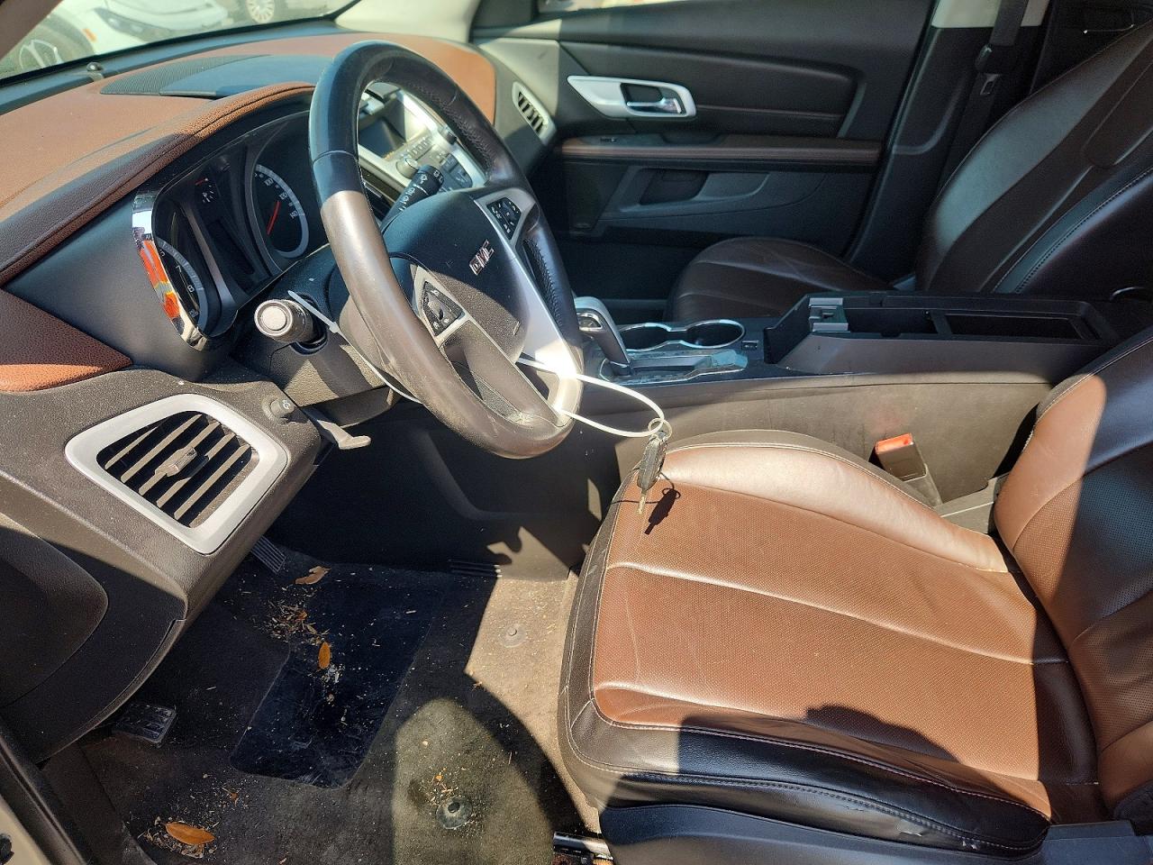 2011 GMC TERRAIN SLT photo 7