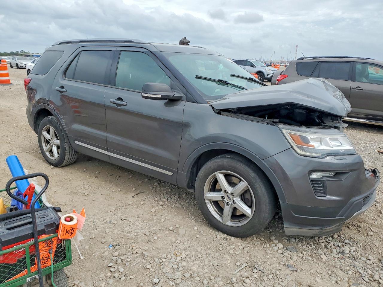 2019 FORD EXPLORER XLT photo 7